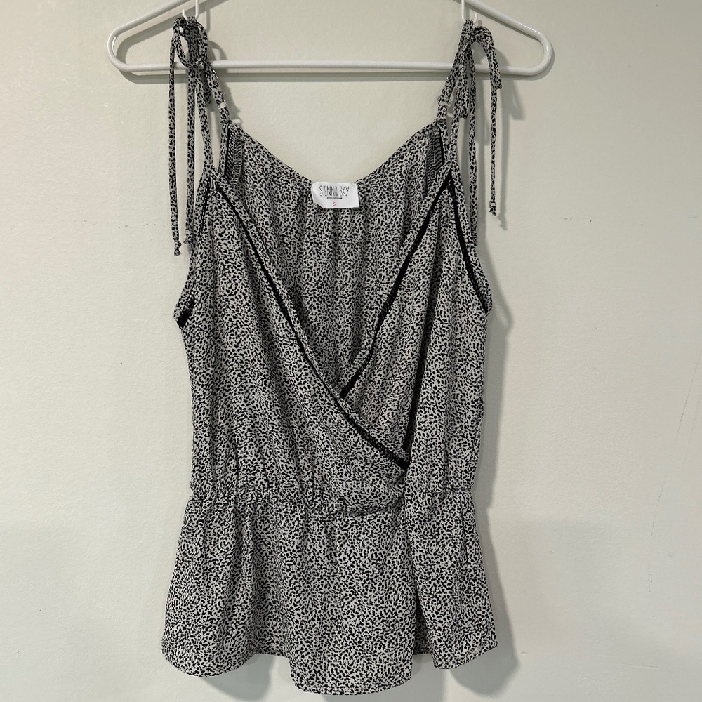 🍓Sienna Sky Spaghetti Strap Peplum V-Neck Airy Top